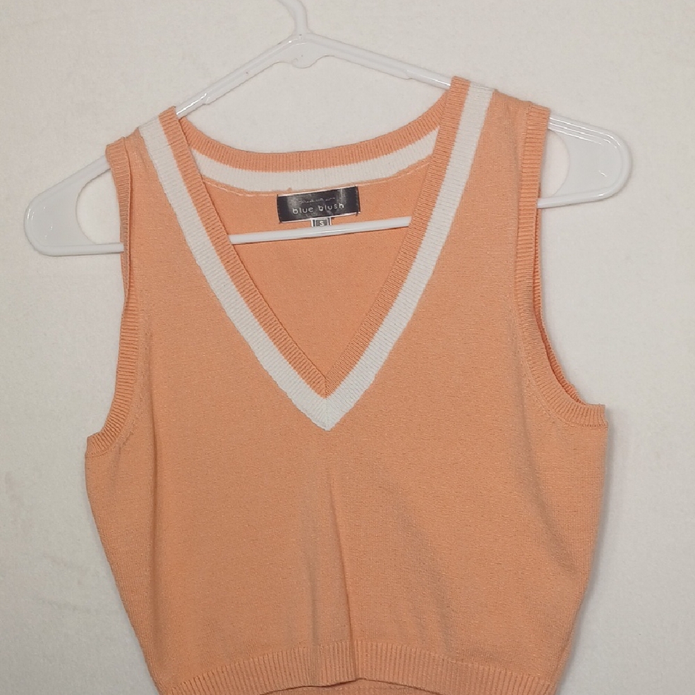 Blue Blush Women's Peach V-Neck Top
